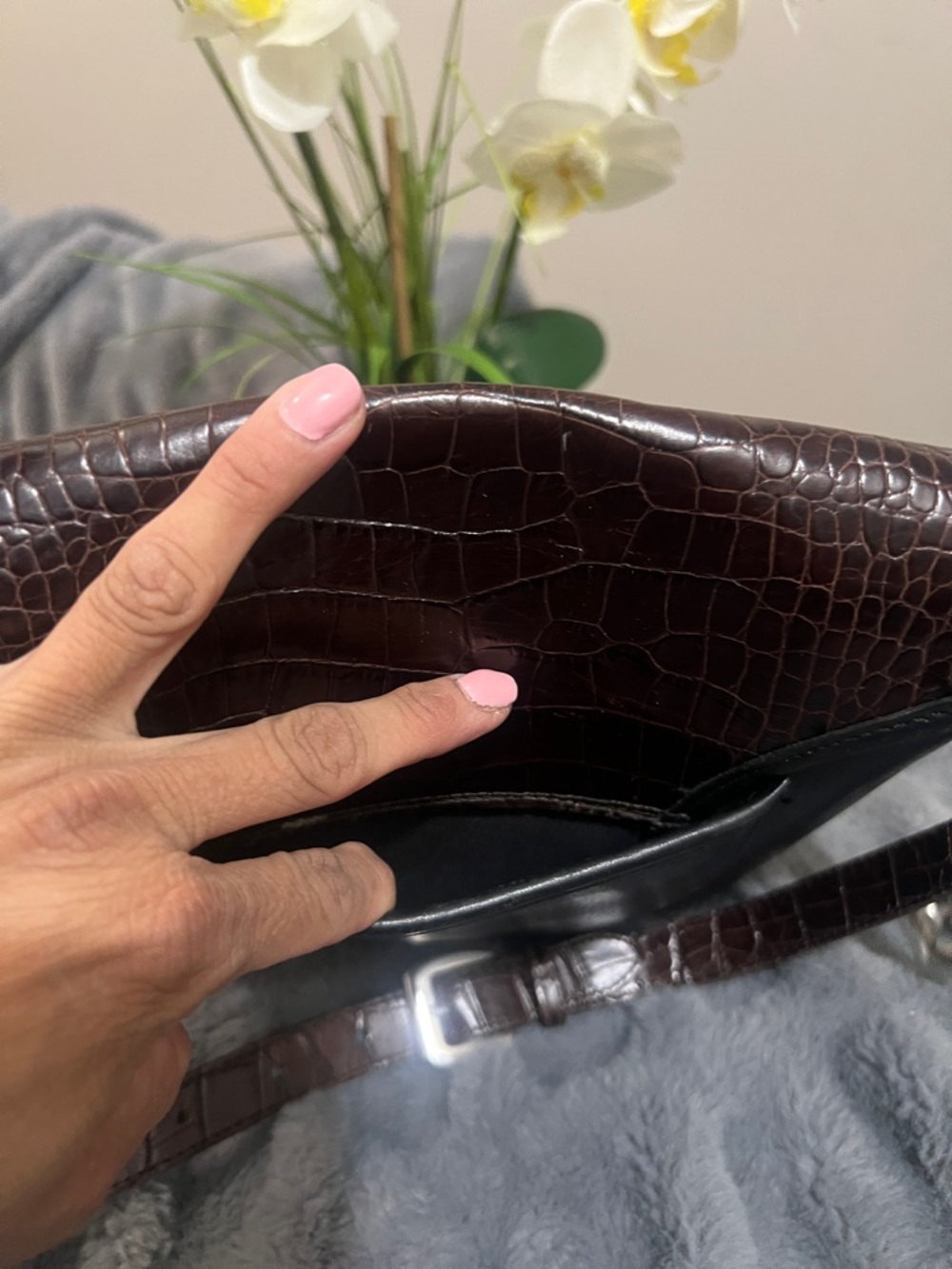 Brighton Vintage Magdaleine Leather Bucket Style Bag GUC retail $225 - Picture 4 of 8